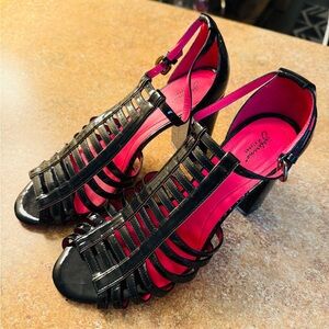 Zerferino Elegant Black Strappy Heels